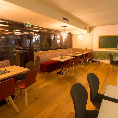 Friedlwirt-kraftplatz 3*